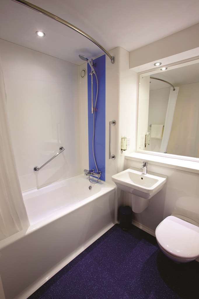 Travelodge Birmingham Dudley Phòng bức ảnh